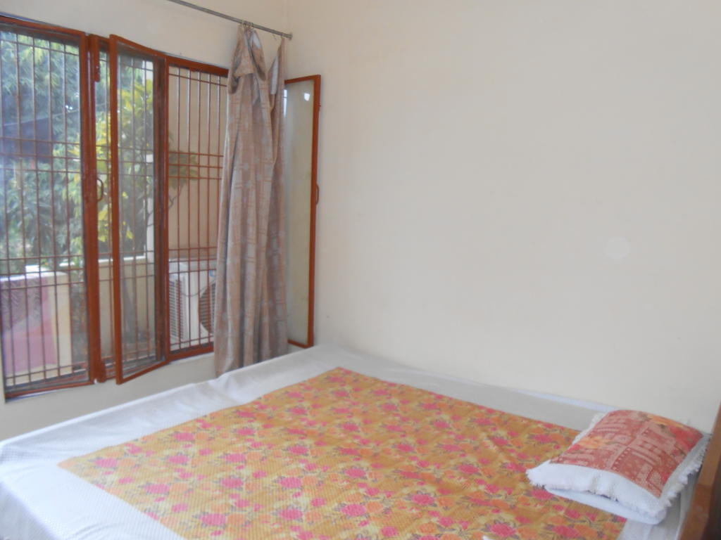 Maruti Guest House Varanasi Bagian luar foto